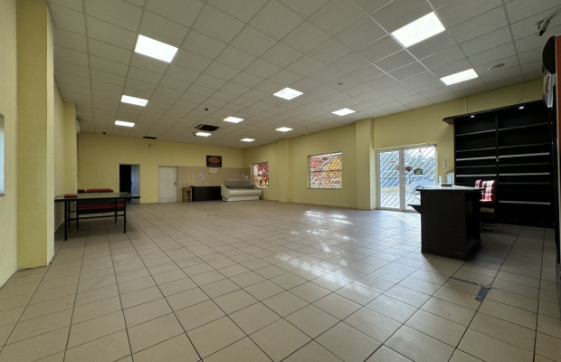 Hutka | Budynek handlowo-usługowy na sprzedaż