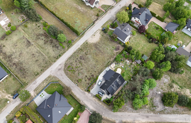 Kamyk, ul. Brzechwy | Działka na sprzedaż