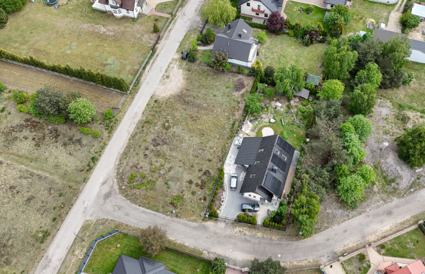 Kamyk, ul. Brzechwy | Działka na sprzedaż