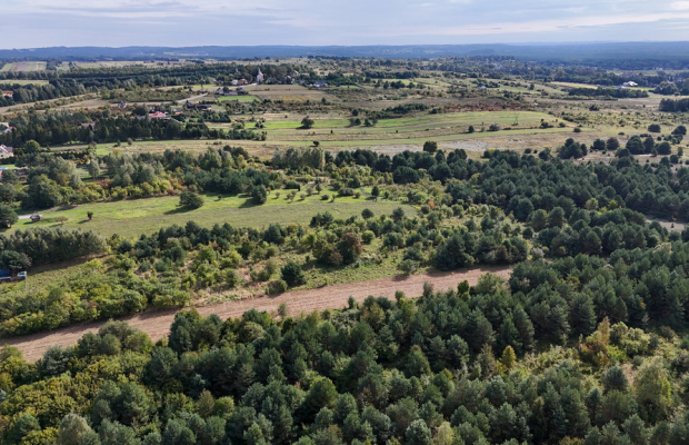 Choroń, ul. Poległych | Działka na sprzedaż