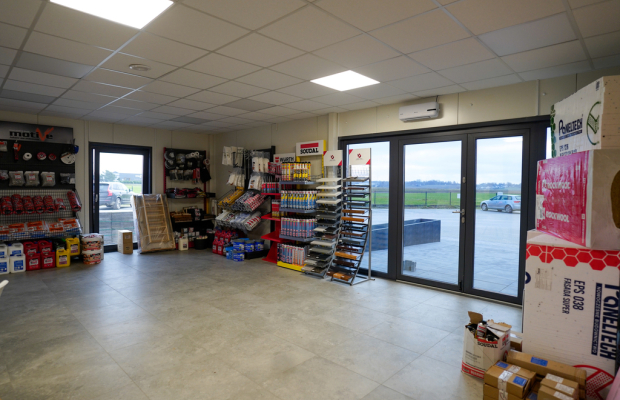 Rychłowice, gm. Wieluń | Budynek usługowy