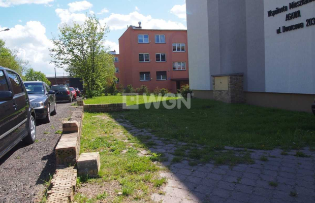 Sprzedam działkę 227 m2, 25 000 zł, Gaworzyce  
  
Możliwość zabudowy. W bliskim sąsiedztwie bloków. Możliwość zaadoptowania na