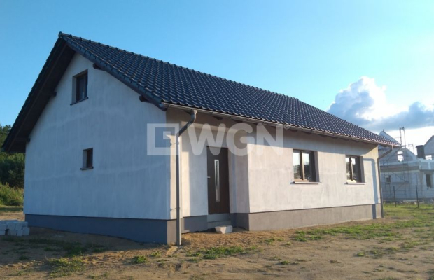 Jakubowo Lubińskie, dom, 4 pokoje, 110 m2 + 40 m2 poddasza użytkowego, działka 12 ar, sprzedam, cena 499 000 zł.  
  
Na sprzed