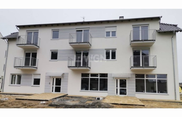 Polkowice, lokal 63,67 m2, wynajmę, 2 500 zł miesięcznie.  
  
Do wynajęcia lokal handlowo- usługowy o powierzchni ok. 63,67 m2