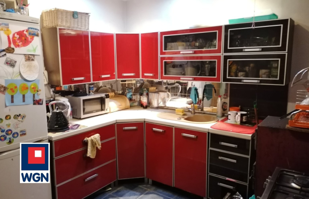 Przemków, mieszkanie 2 pokoje, 44,2 m2, sprzedam, cena 100 000 zł.  
  
Sprzedam mieszkanie w kamienicy w centrum Przemkowa.  
