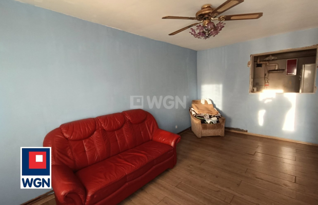 Przemków, mieszkanie 2 pokoje, 44,2 m2, sprzedam, cena 100 000 zł.  
  
Sprzedam mieszkanie w kamienicy w centrum Przemkowa.  
