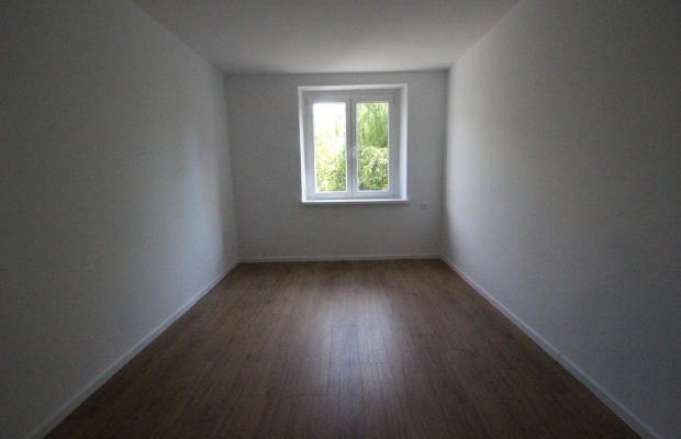 3pok, 48met, okolice Katowickiej PIWNICA/OGRÓD 400 m2 (Wrocław)