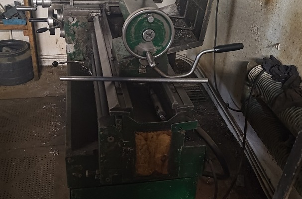 Tokarka uniwersalna TUM 35 – polska produkcja