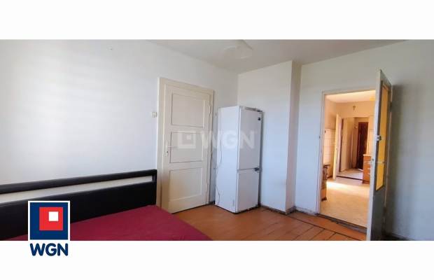 Trzebnice, Dom z budynkami gospodarczymi, działka 19 ar, 299 000z zł, sprzedam.  
  
Przedmiotem sprzedaży jest niewielki ponie