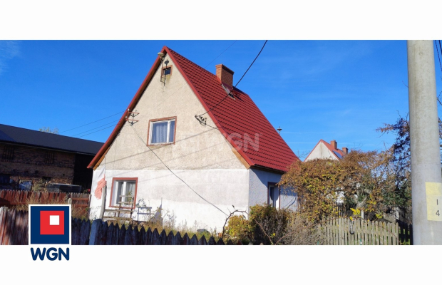 Trzebnice, Dom z budynkami gospodarczymi, działka 19 ar, 299 000z zł, sprzedam.  
  
Przedmiotem sprzedaży jest niewielki ponie