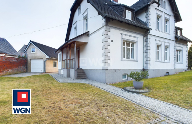 Przemków, dom, rezydencja, 6 pokoi, 300 m2, sprzedam, cena 799 000 zł.  
  
Oferuję Państwu do sprzedaży duży dom, z całym wypo