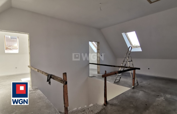 Wilków, dom, 5 pokoi, 180 m2, działka 803 m2, sprzedam, cena 799 000 zł.  
  
Na sprzedaż dom w stanie deweloperskim - cena 799