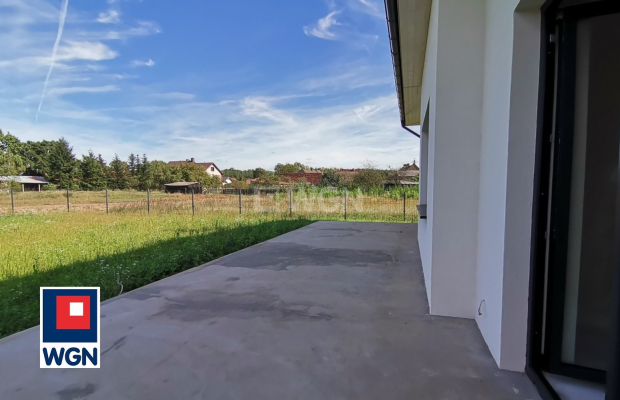 Wilków, dom, 5 pokoi, 180 m2, działka 803 m2, sprzedam, cena 799 000 zł.  
  
Na sprzedaż dom w stanie deweloperskim - cena 799