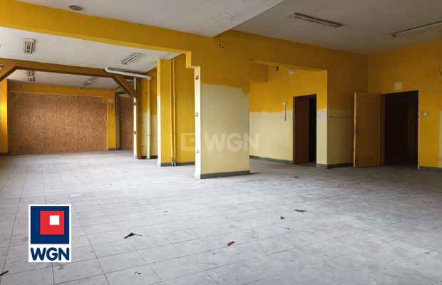 Chocianów, Bolka I Świdnickiego, lokal 299 m2, sprzedam.  
  
  
Zapraszamy do zapoznania się z ofertą sprzedaży lokalu w Choci