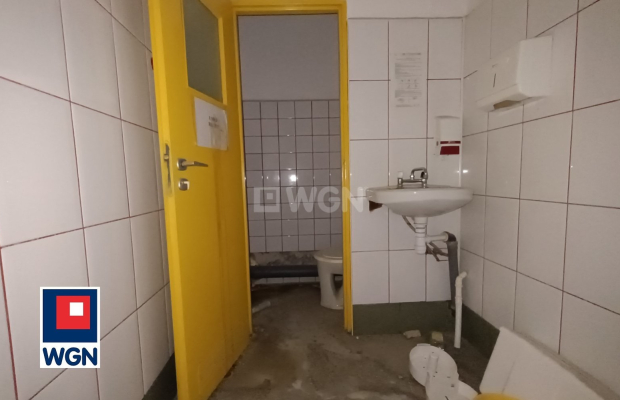 Chocianów, Bolka I Świdnickiego, lokal 299 m2, sprzedam.  
  
  
Zapraszamy do zapoznania się z ofertą sprzedaży lokalu w Choci