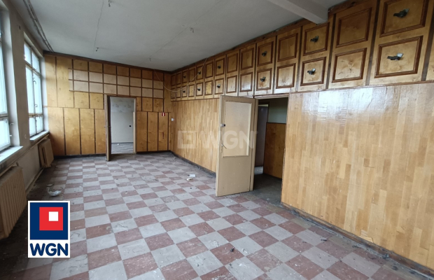 Żukowice, sprzedam obiekt, powierzchnia użytkowa 220 m2, działka 615 m2, 235 000 zł.  
  
Na sprzedaż obiekt znajdujący się w Ż