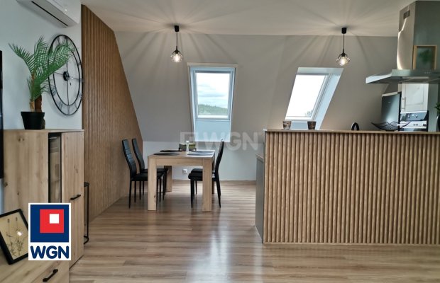 Kaźmierzów, gm Polkowice, 3 pokoje, piętro domu, wynajmę, 95 m2, 3000 zł miesięcznie.  
  
  
Dostępne od ZARAZ. Polecam. Wysok