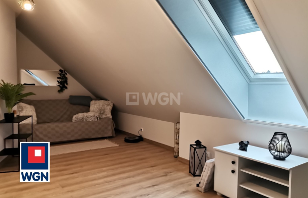 Kaźmierzów, gm Polkowice, 3 pokoje, piętro domu, wynajmę, 95 m2, 3000 zł miesięcznie.  
  
  
Dostępne od ZARAZ. Polecam. Wysok