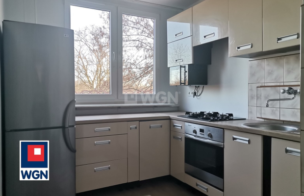 Polkowice, 3 pokoje, 1 piętro, 51 m2, 330000 zł sprzedam.  
  
Na sprzedaż trzypokojowe mieszkanie na 1 piętrze w IV piętrowym 