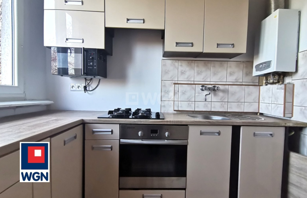 Polkowice, 3 pokoje, 1 piętro, 51 m2, 330000 zł sprzedam.  
  
Na sprzedaż trzypokojowe mieszkanie na 1 piętrze w IV piętrowym 