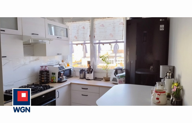 Polkowice, mieszkanie, 2 pokoje, 53,67 m2, sprzedam, 330 000 zł.  
  
Na sprzedaż jasne rozkładowe mieszkanie w wieżowcu na 6 p