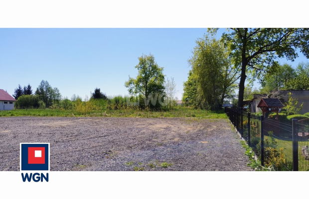 Radwanice, powiat Polkowice, działka, 800 m2, sprzedaż, 120000 zł.  
  
Na sprzedaż grunt budowlany, działki 240/1; 240/2; 240/