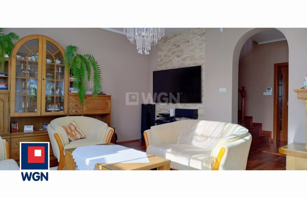 Polkowice, dom, 5 pokoi, 170 m2, działka 1148 m2, sprzedam, cena 1 500 000 zł.  
  
Na sprzedaż dom wolnostojący 189,6 m2 powie