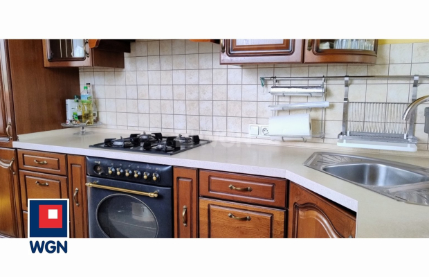 Polkowice, dom, 5 pokoi, 170 m2, działka 1148 m2, sprzedam, cena 1 500 000 zł.  
  
Na sprzedaż dom wolnostojący 189,6 m2 powie