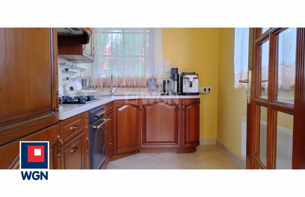 Polkowice, dom, 5 pokoi, 170 m2, działka 1148 m2, sprzedam, cena 1 500 000 zł.  
  
Na sprzedaż dom wolnostojący 189,6 m2 powie