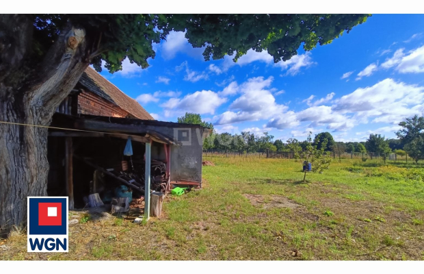 Szklarki, gmina Przemków, powiat polkowicki, dom 120 m2, zabudowania gospodarcze, działka 1533 m2, sprzedam, 250 000 zł.  
  
Z