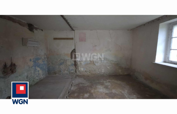 Sucha Dolna, gmina Niegosławice, sprzedam, dom do remontu, działka 1700 m2, 99 000 zł.  
  
  
Zapraszam do zapoznania się z of