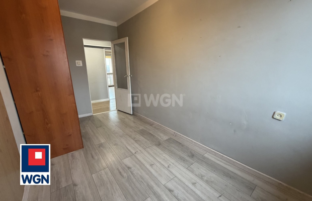 Głogów, 57m mieszkanie, 4 pokoje, 4 piętro, balkon, sprzedam. 
  
Oferta idealna dla osób szukających funkcjonalnego 4 pokojowe