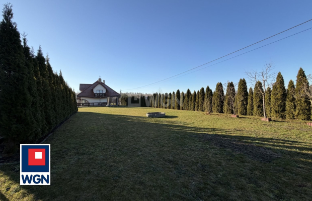 Jerzmanowa, Dom wolnostojący z garażem, cena 1 800 000 zł 
  
Na sprzedaż dom wolnostojący o powierzchni 200 m2 wraz z garażem 