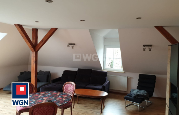 Polkowice, 3 pokoje, piętro domu z ogrodem, wynajmę, 130 m2, 3900 zł miesięcznie.  
  
  
Dostępne od 03.2026r. Polecam.  
  
D