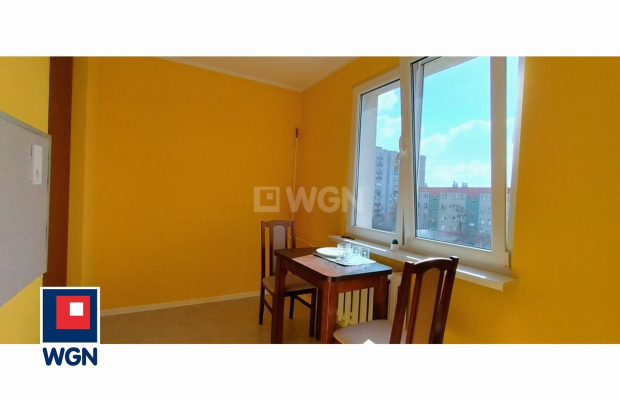 Głogów, mieszkanie, kawalerka, 31,40 m2, sprzedam 212000 zł.

Na sprzedaż mieszkanie kawalerka, na IV piętrze w centrum miasta,