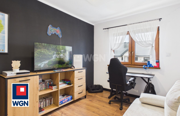 Składowice koło Lubina, DOM jednorodzinny, 3 pokoje + salon z kuchnią, 86 m2, działka 10 arów, cena 1 050 000 zł, sprzedam.  
 