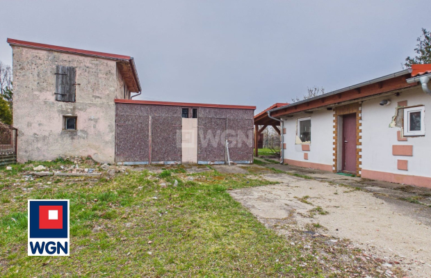 Przemków, dom w zabudowie bliźniaczej, powierzchnia 178 m2, działka 842 m2, sprzedam, cena 540 000 zł.  
  
  
Dom w zabudowie 