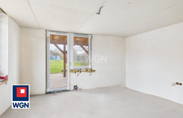 Przemków, dom w zabudowie bliźniaczej, powierzchnia 178 m2, działka 842 m2, sprzedam, cena 540 000 zł.  
  
  
Dom w zabudowie 