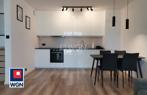 Polkowice, 2 pokoje, 3 piętro, balkon, winda, 47 m2, 484000 zł, sprzedam.  
  
Na sprzedaż nowoczesne dwupokojowe umeblowane mi