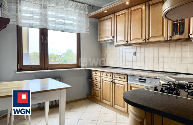 Sprzedam mieszkanie 65 m2, Głogów, 375 000 zł.

Na sprzedaż mieszkanie, znajdujące się na III piętrze bloku przy ulicy Władysła