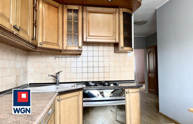 Sprzedam mieszkanie 65 m2, Głogów, 375 000 zł.

Na sprzedaż mieszkanie, znajdujące się na III piętrze bloku przy ulicy Władysła