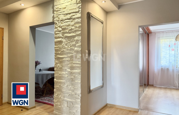 Sprzedam mieszkanie 65 m2, Głogów, 375 000 zł.

Na sprzedaż mieszkanie, znajdujące się na III piętrze bloku przy ulicy Władysła