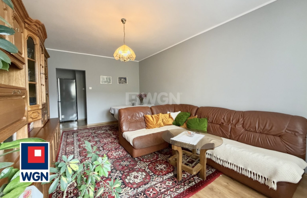 Sprzedam mieszkanie 65 m2, Głogów, 375 000 zł.

Na sprzedaż mieszkanie, znajdujące się na III piętrze bloku przy ulicy Władysła