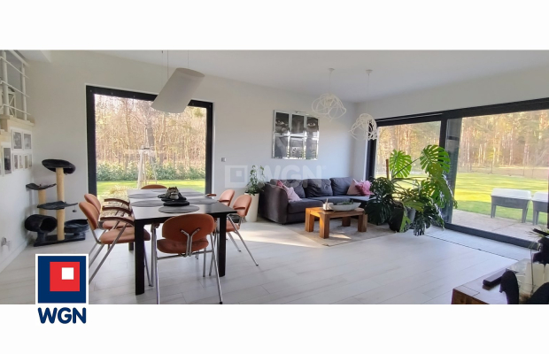 Kaźmierzów, dom, 5 pokoi, 179 m2, działka 1205 m2, sprzedam, cena 1 350 000 zł. 
 
Na sprzedaż dom wolnostojący 179 m2 powierzc