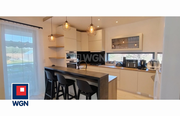 Kaźmierzów, dom, 5 pokoi, 179 m2, działka 1205 m2, sprzedam, cena 1 350 000 zł. 
 
Na sprzedaż dom wolnostojący 179 m2 powierzc