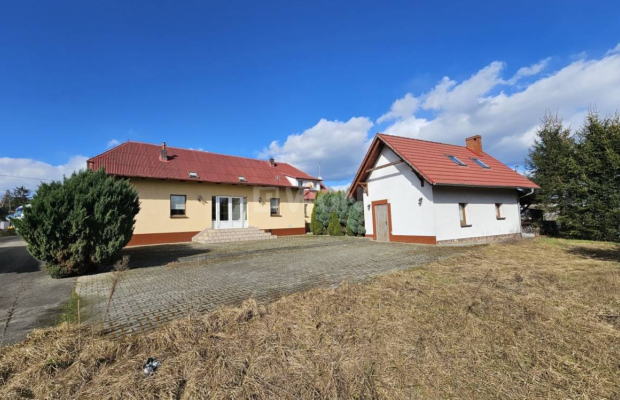 Kargowa, restauracja z zapleczem i pokojami hotelowymi, sprzedam, 960 000 zł.  
  
Na sprzedaż obiekt komercyjny o powierzchni 