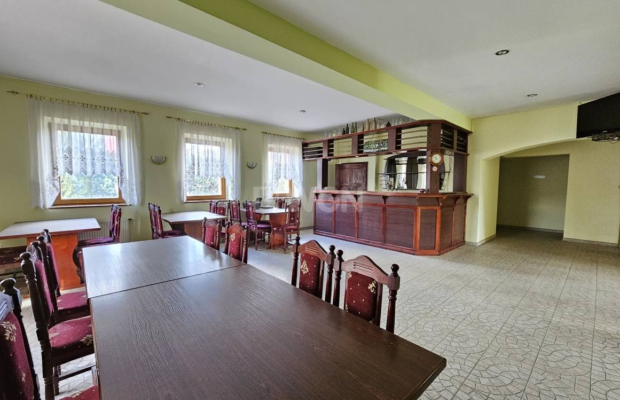 Kargowa, restauracja z zapleczem i pokojami hotelowymi, sprzedam, 960 000 zł.  
  
Na sprzedaż obiekt komercyjny o powierzchni 