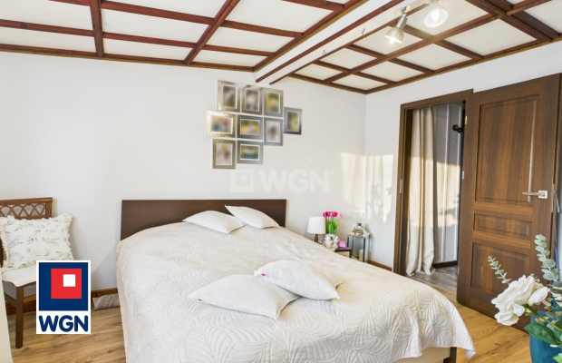 Ługi, gmina Otyń, Dom wolnostojący o powierzchni 264,4m2 cena 3 100 000 zł.  
  
Na sprzedaż piękna nieruchomość z pełnym wypos