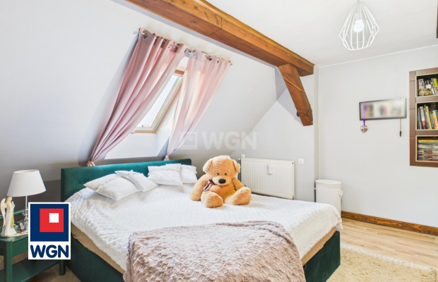 Ługi, gmina Otyń, Dom wolnostojący o powierzchni 264,4m2 cena 3 100 000 zł.  
  
Na sprzedaż piękna nieruchomość z pełnym wypos