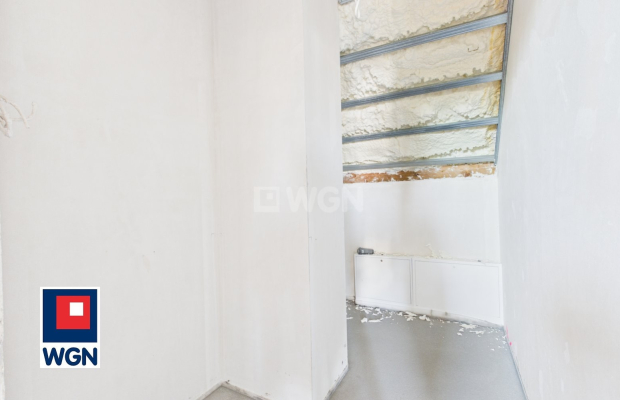 Na sprzedaż nowoczesny dom w zabudowie bliźniaczej o powierzchni 130 m2, położony na działce o powierzchni 3,5 ar. Nieruchomość